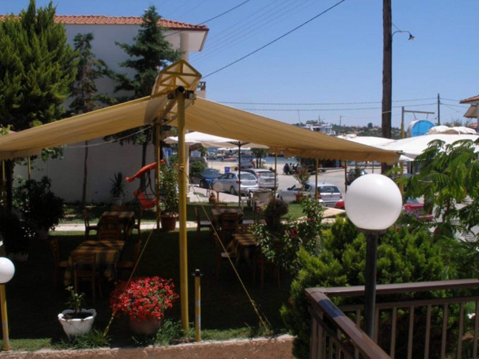 Hotel Alexandros Ormos Panagias Exterior photo