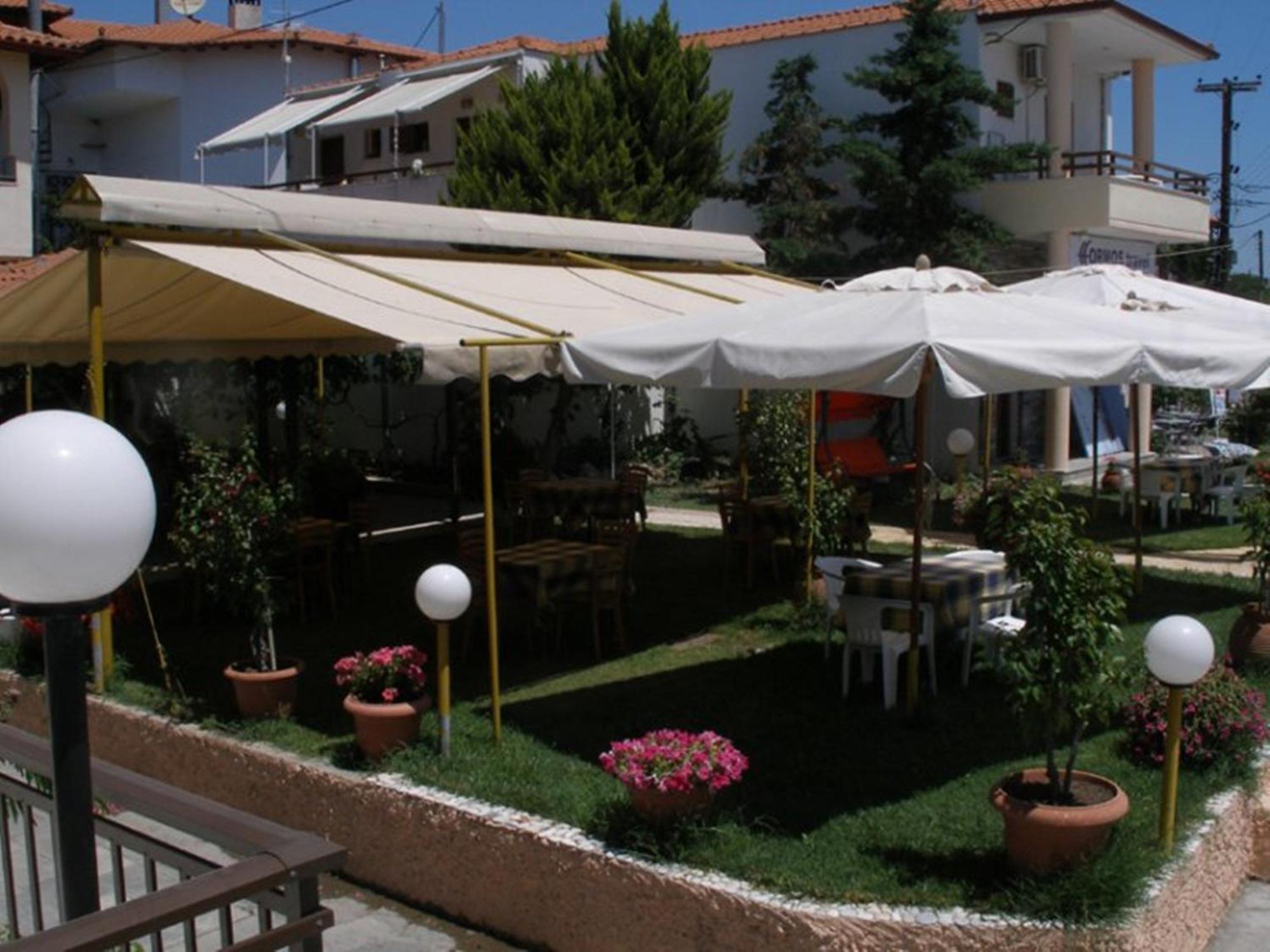 Hotel Alexandros Ormos Panagias Exterior photo